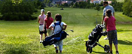 Rodina na golfu v Ho�ehledech - V�NO�N� D�REK